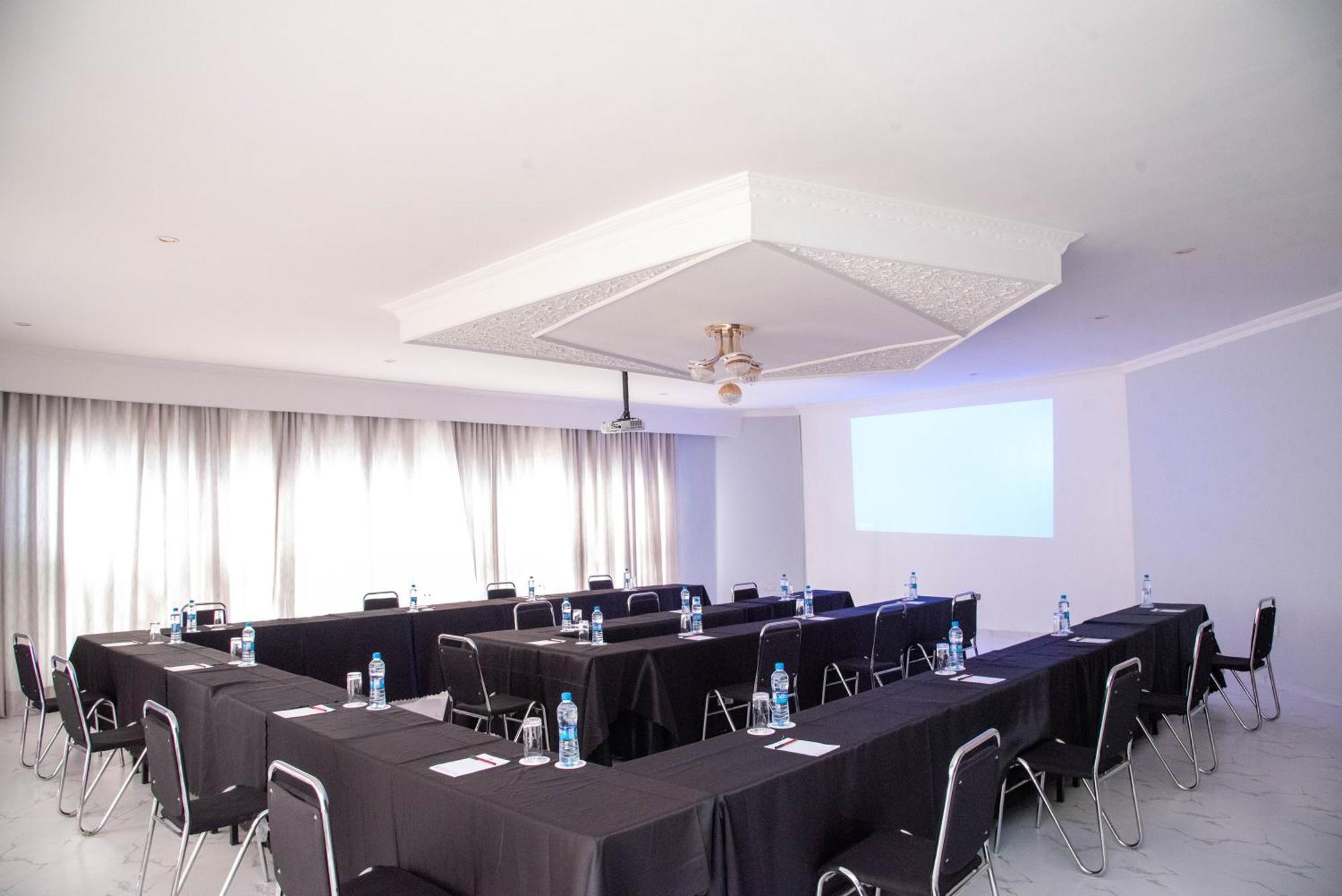 Mika Hotel Kabulonga Lusaka Eksteriør bilde