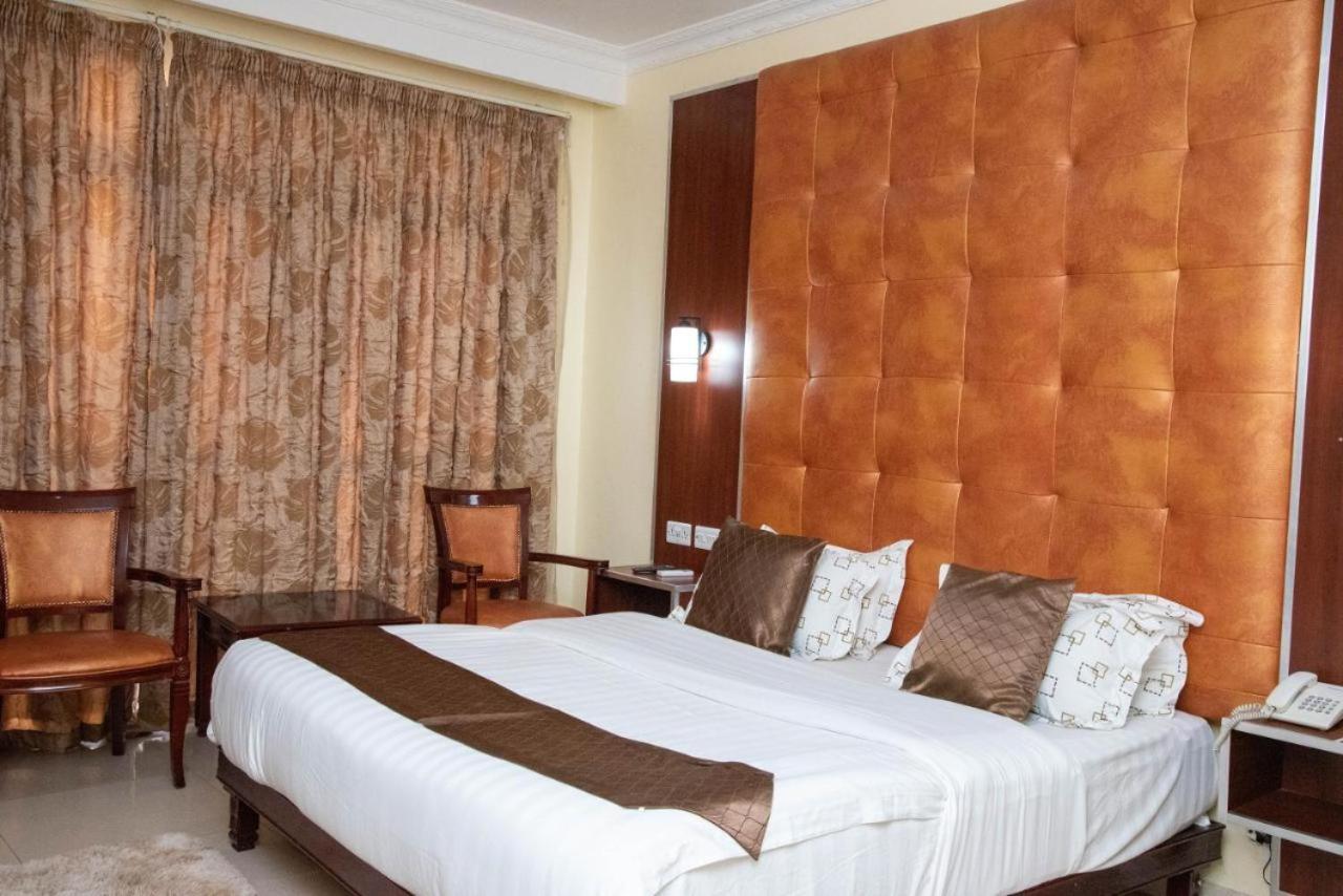 Mika Hotel Kabulonga Lusaka Eksteriør bilde
